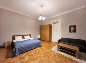 UNIQUE Apartment